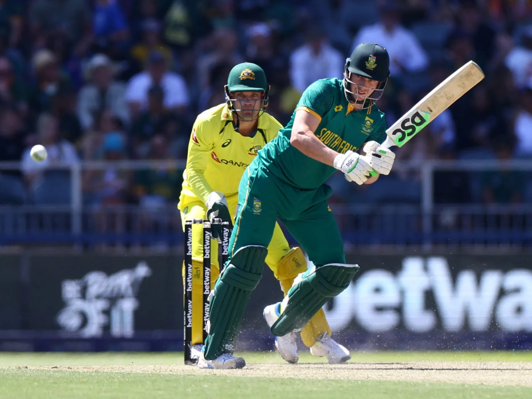 Vegas11: Stay Updated on Cricket Scores Australia vs England 2023!